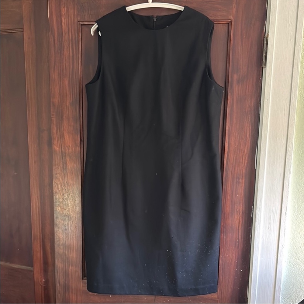 Wool Classic Black Sleeveless Shift Dress